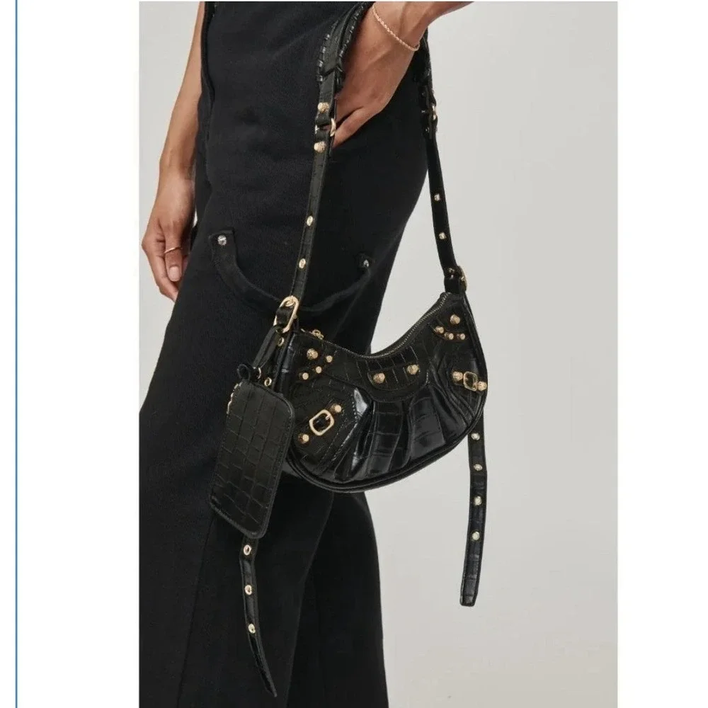 Urban Expressions Black Crossbody Vegan Leather Crocodile Print NWT Bellatrix